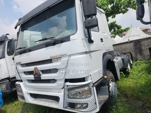 Truck Head