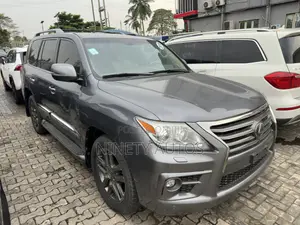 Lexus LX 570 AWD 2015 Gray