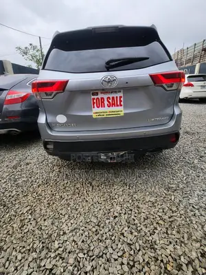 Toyota Highlander 2015 Blue
