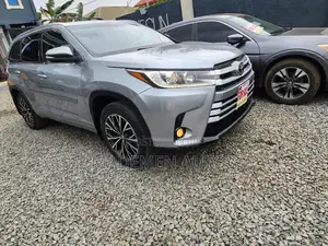 Toyota Highlander 2015 Blue