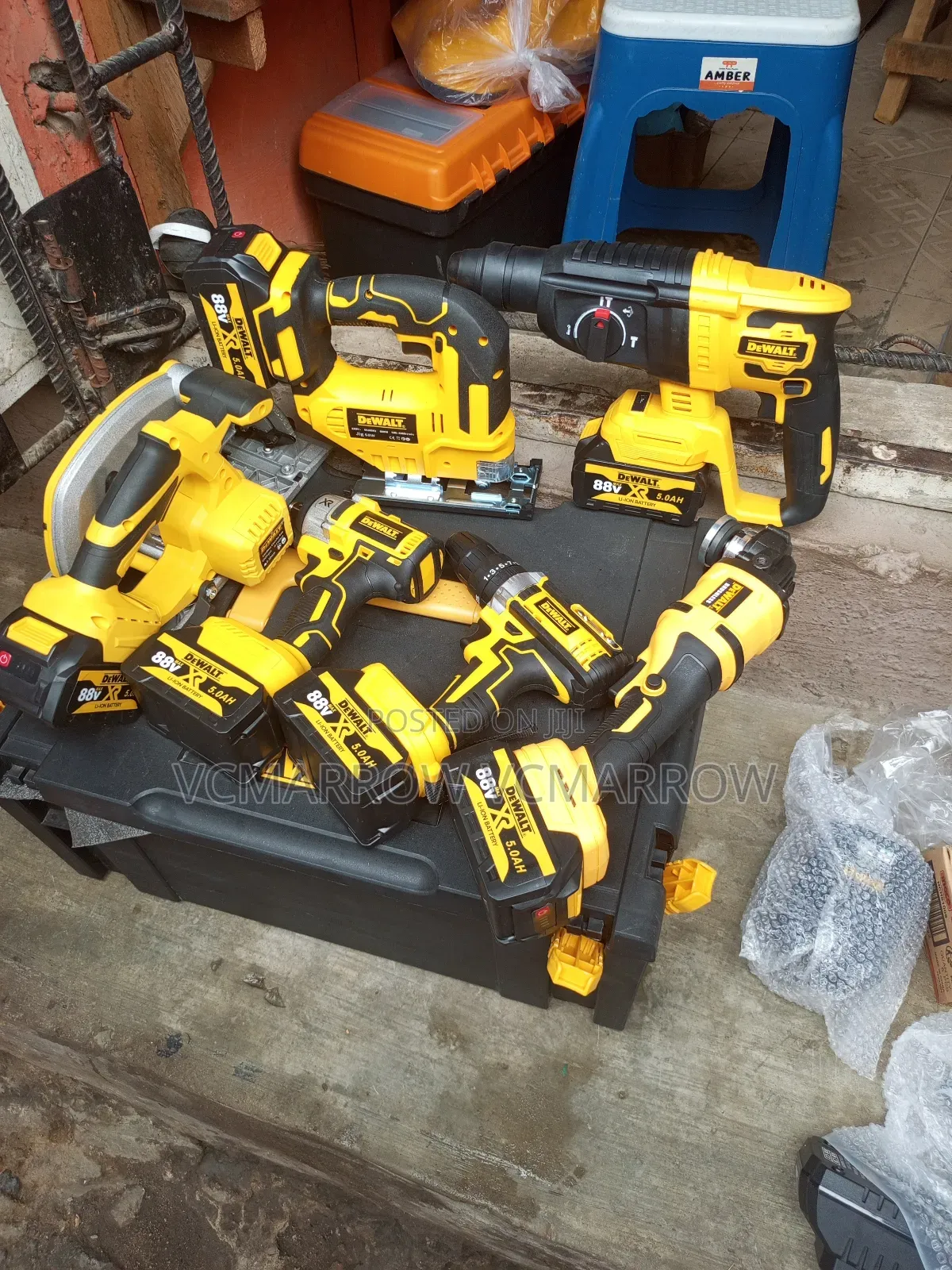 Dewalt 4-in-1 or Similar Multi-Tool Set.