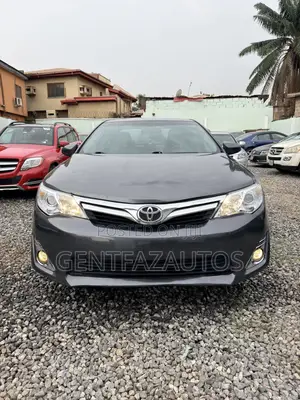 Toyota Camry LE 4dr Sedan (2.5L 4cyl 6A) 2013 Gray