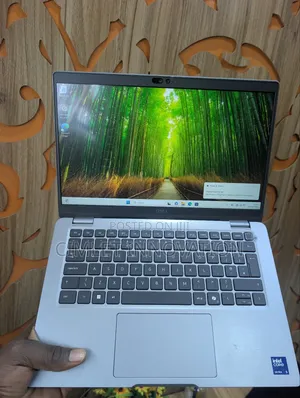 Laptop Dell Latitude 5340 16GB Intel Core Ultra 5 SSD 512GB
