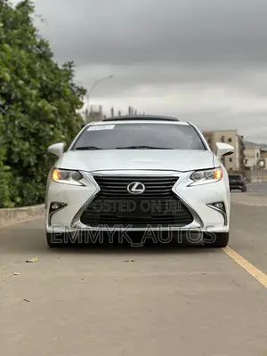 Lexus ES 350 FWD 2016 White