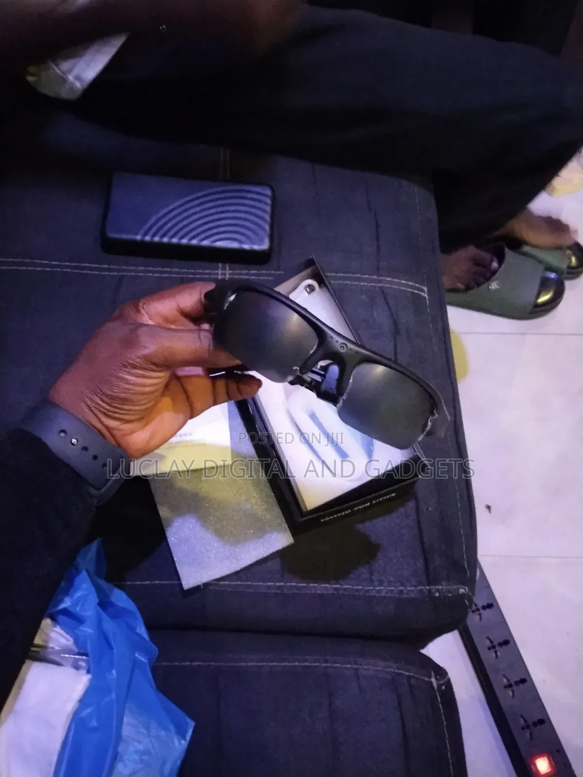 Eyeglass Camera Recorder