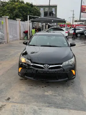 Toyota Camry SE 4dr Sedan (2.5L 4cyl 6A) 2016 Black