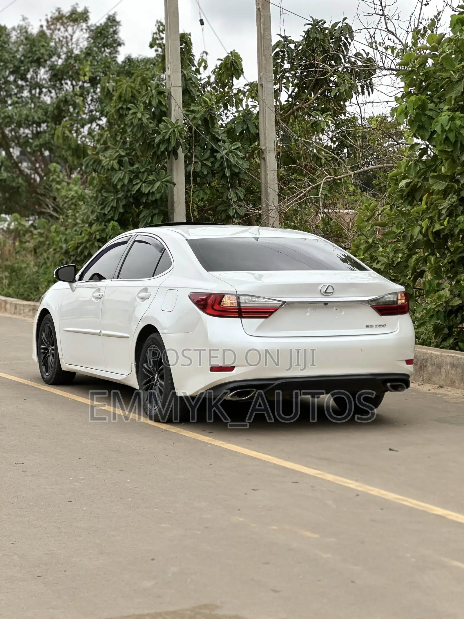 Lexus ES 350 FWD 2016 White