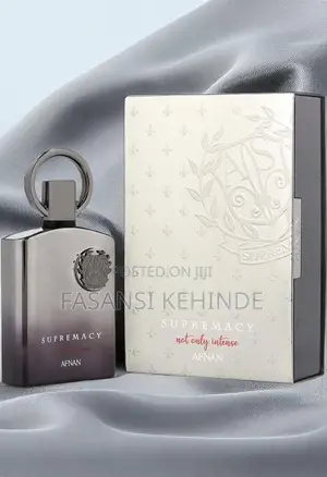Luxury Perfume Hub
