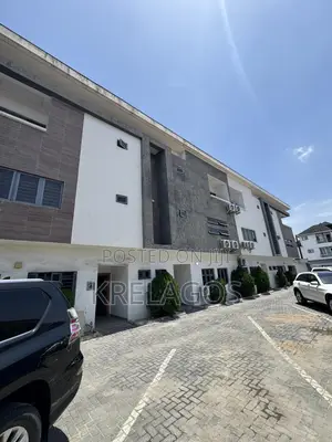4bdrm Townhouse/Terrace in Ikate for sale