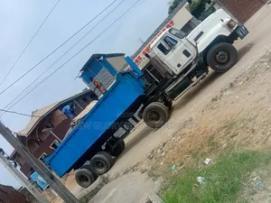 3/4 Granite and Sharp Sand and Plaster Sand