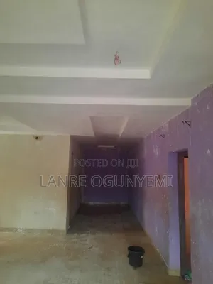 3bdrm Block of Flats in Abesan Estate for rent