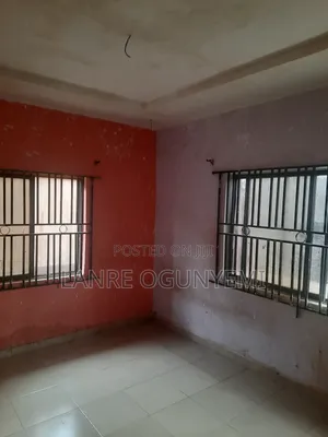3bdrm Block of Flats in Abesan Estate for rent
