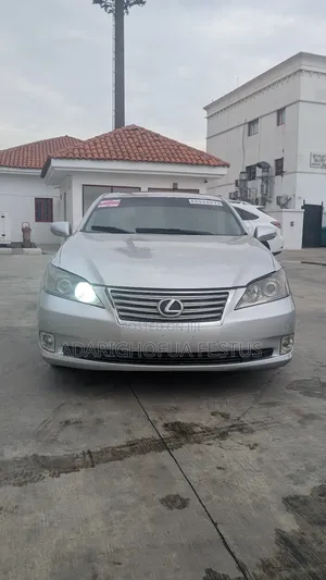 Lexus ES 350 2010 Silver