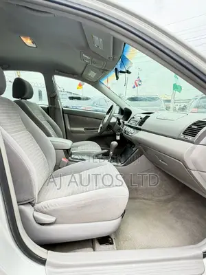 Toyota Camry 2006 Silver