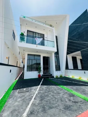 4bdrm Duplex in Ikota for sale
