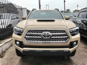 Toyota Tacoma TRD Pro 2017 Gold