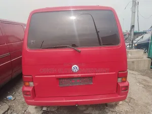 Volkswagen Transporter 2005 Red