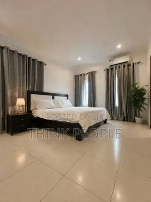 Private Ensuite Room