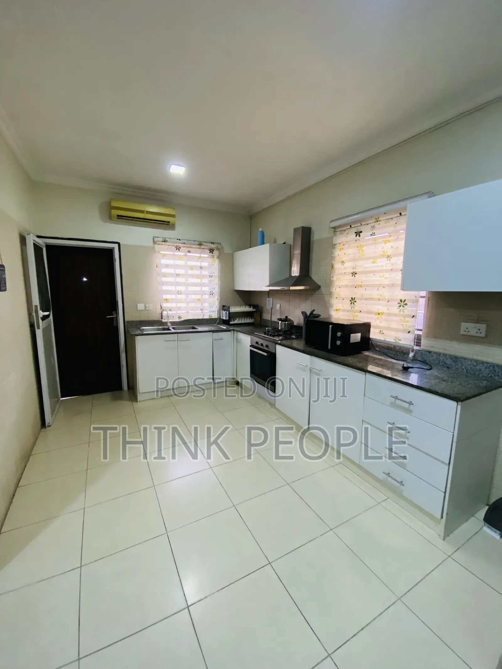 Private Ensuite Room