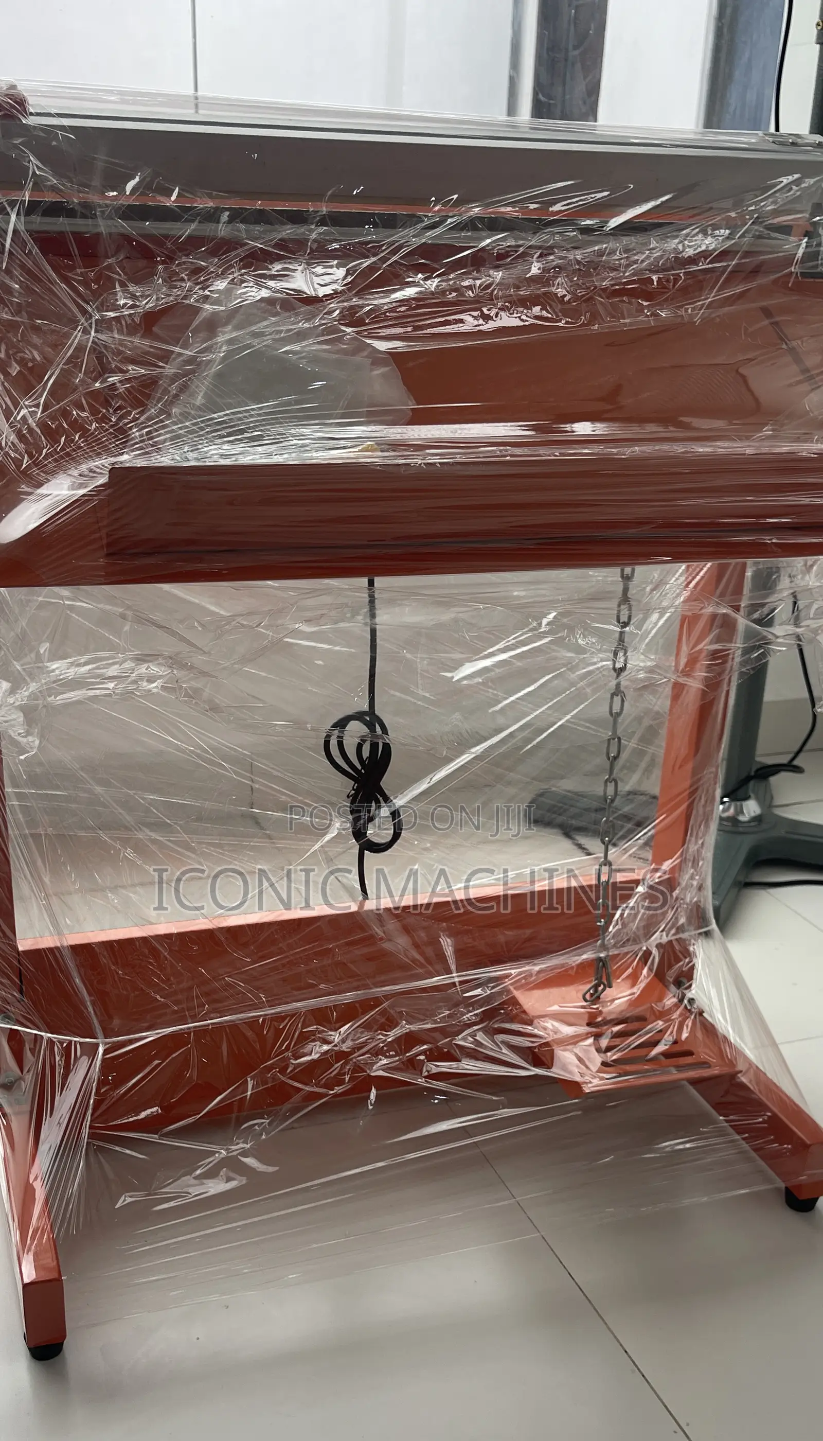 Pedal Sealing Machine