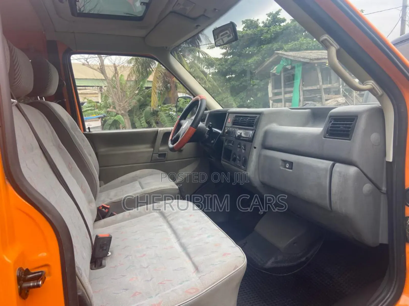Volkswagen Transporter 2003 Orange
