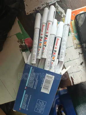 Industrial Paint Marker for Correction