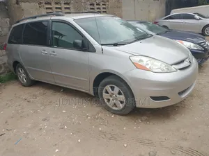 Toyota Sienna 2007 Silver