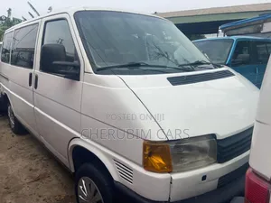 Volkswagen Transporter 2002 White
