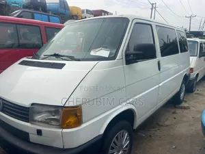 Volkswagen Transporter 2002 White