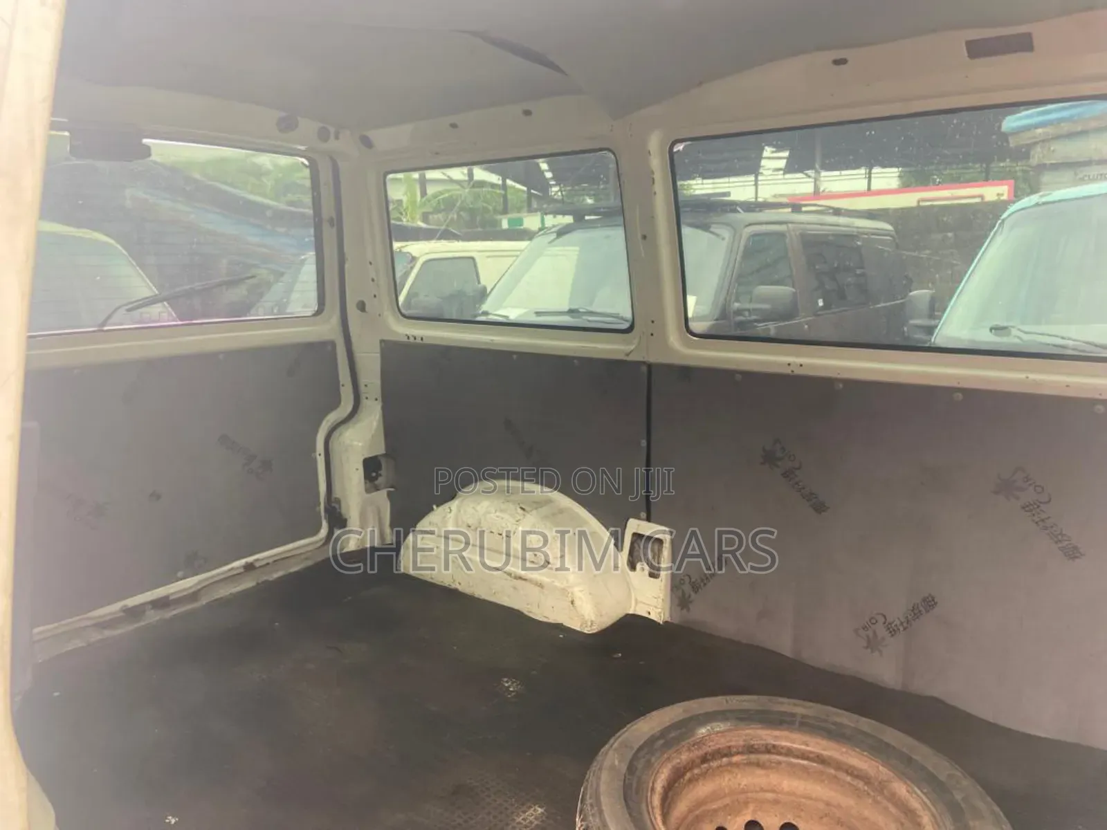 Volkswagen Transporter 2002 White