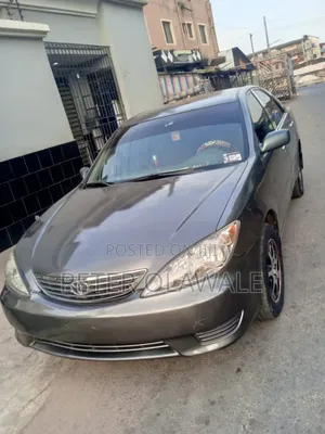 Toyota Camry LE 4dr Sedan (2.4L 4cyl 5A) 2006 Gray