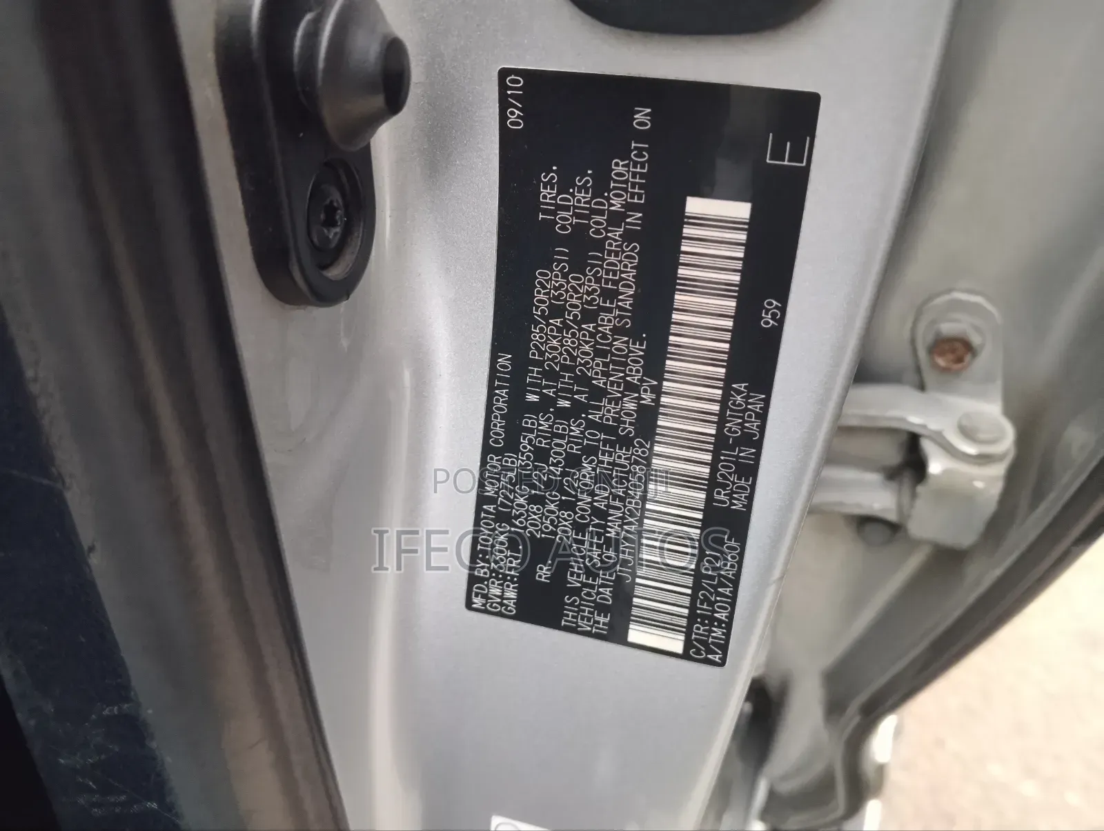 Lexus LX 570 2011 Silver