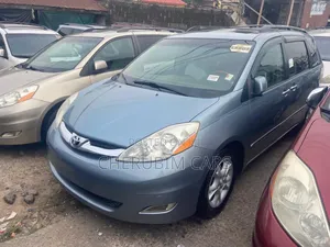Toyota Sienna LE AWD 2008 Maroon