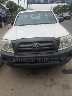 Toyota Tacoma Access Cab V6 Automatic 2010 White