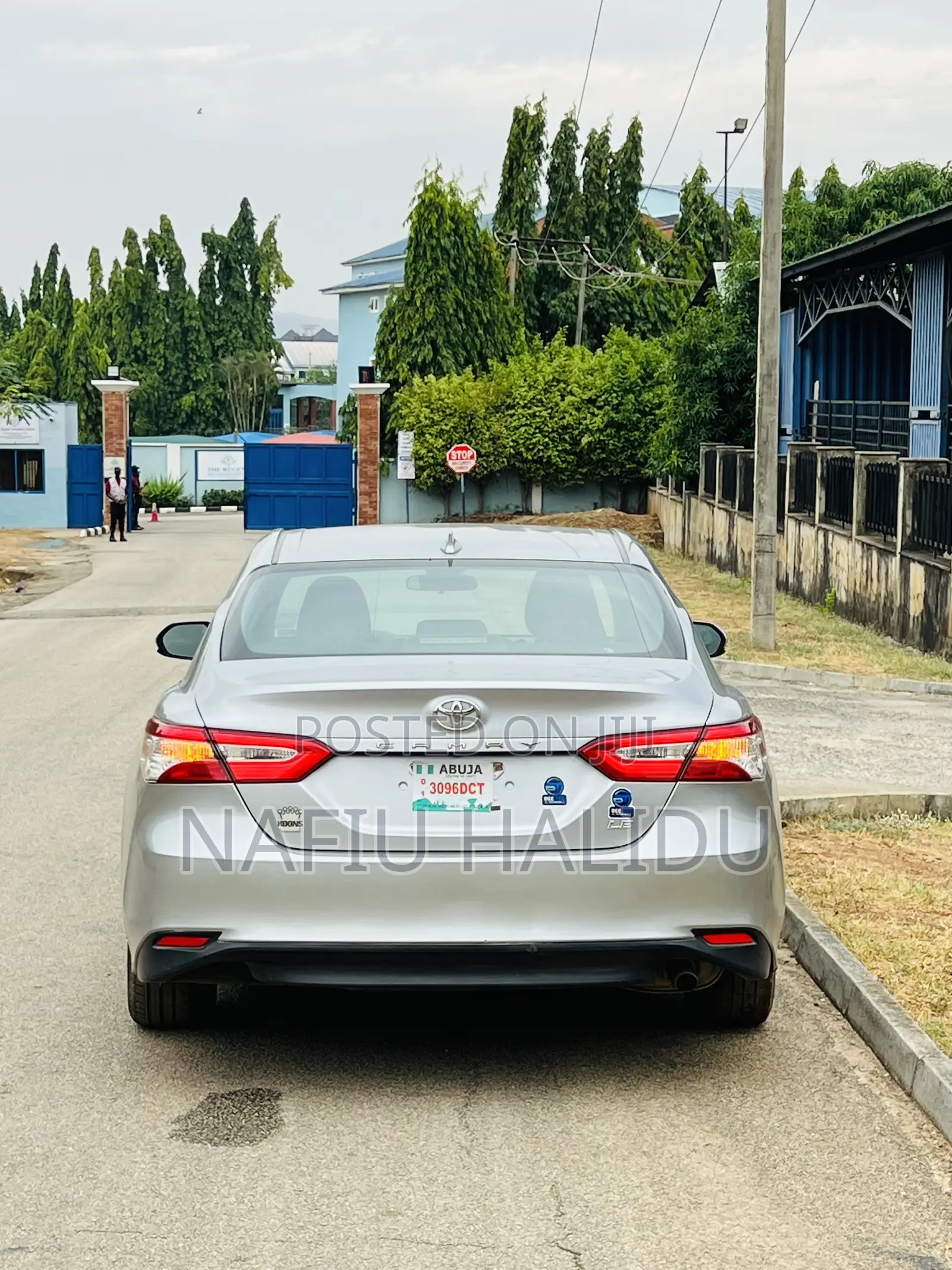 Toyota Camry 2018 Silver