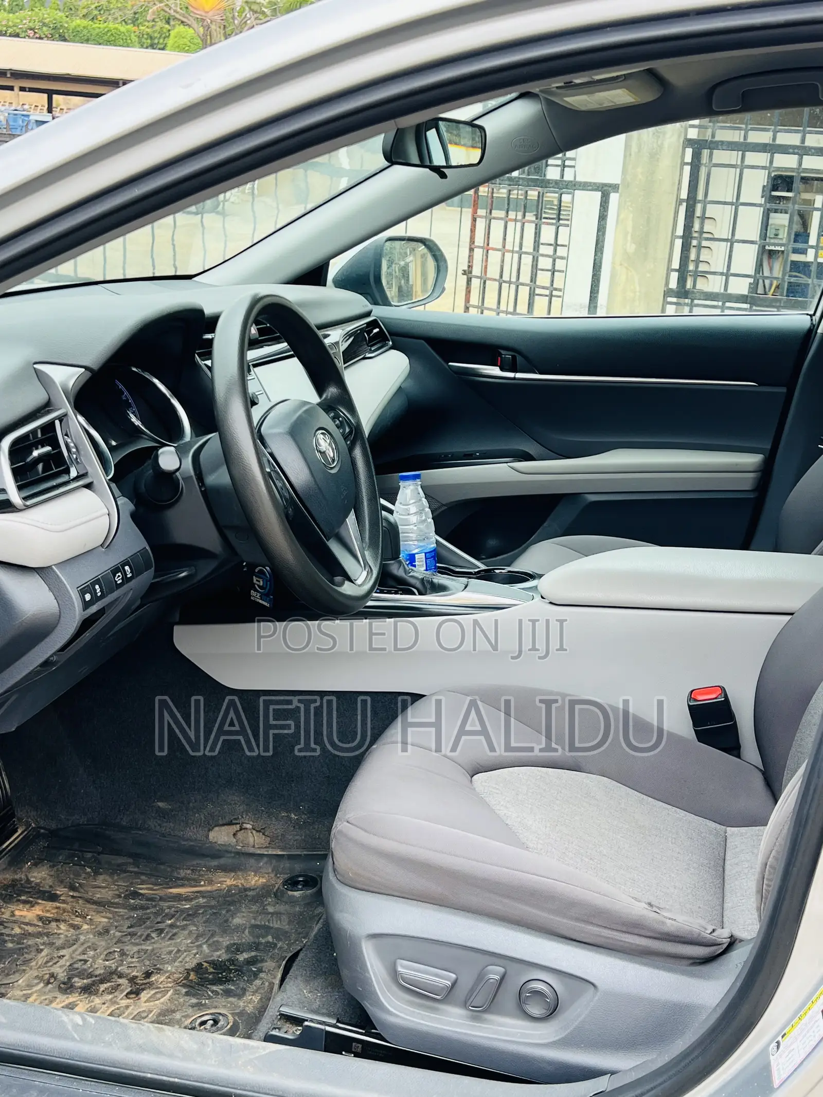 Toyota Camry 2018 Silver
