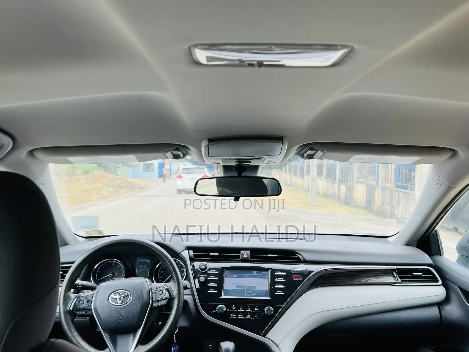 Toyota Camry 2018 Silver