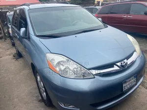 Toyota Sienna XLE AWD 2009 Blue