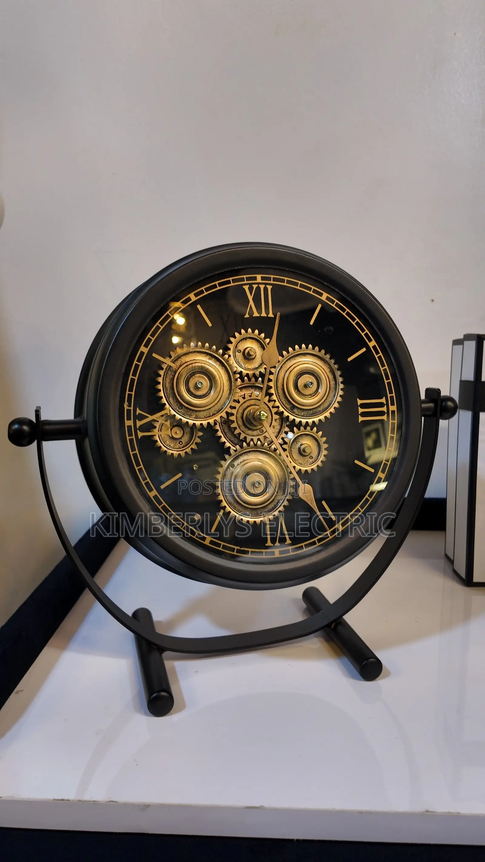 E58 Kimberlys Metal Gear Table Clock 2