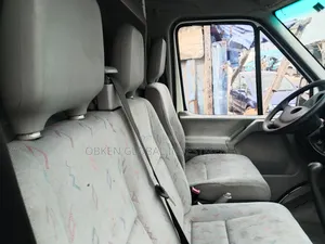 Volkswagen Transporter 2005 White