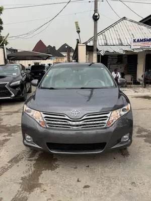 Toyota Venza AWD 2011 Gray