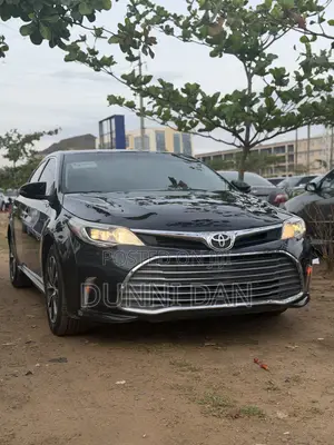 Toyota Avalon XLE FWDSedan (3.6L 6cyl 6A) 2016 Blue