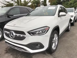 Mercedes-Benz GLA-Class 2022 White