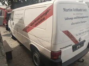 Volkswagen Transporter 2003 White