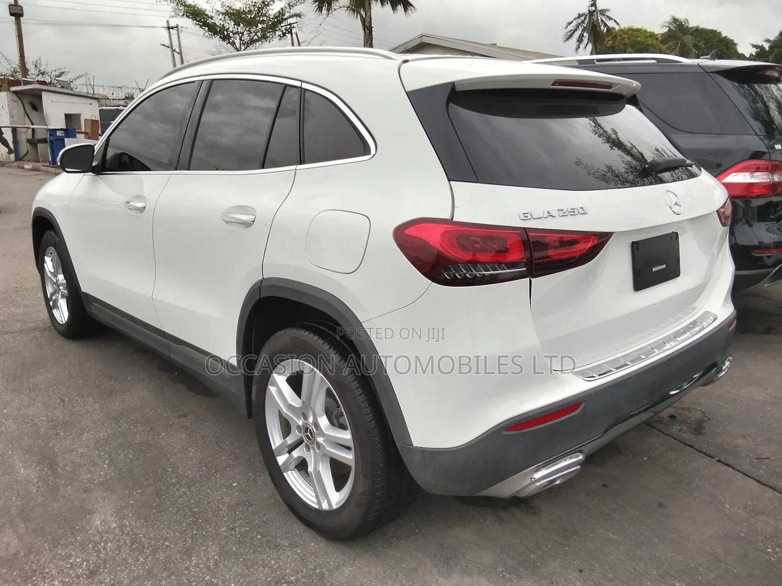 Mercedes-Benz GLA-Class 2022 White