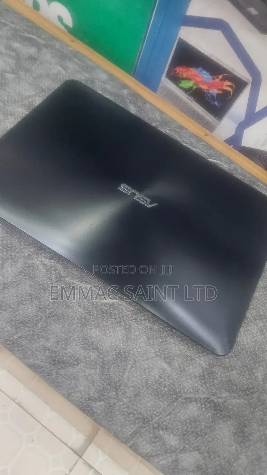 Laptop Asus X555LA 4GB Intel Core i5 HDD 500GB
