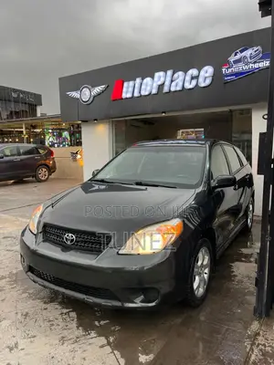 Toyota Matrix XR Hatchback FWD (1.8L 4cyl 4A) 2006 Black