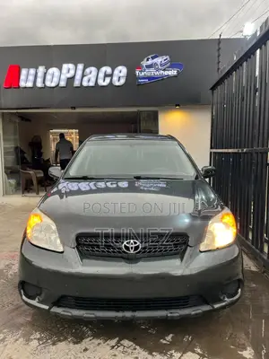Toyota Matrix XR Hatchback FWD (1.8L 4cyl 4A) 2006 Black
