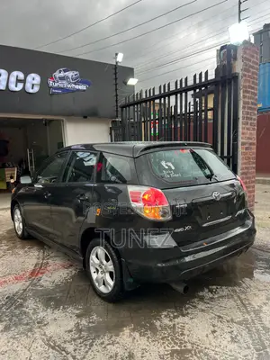 Toyota Matrix XR Hatchback FWD (1.8L 4cyl 4A) 2006 Black