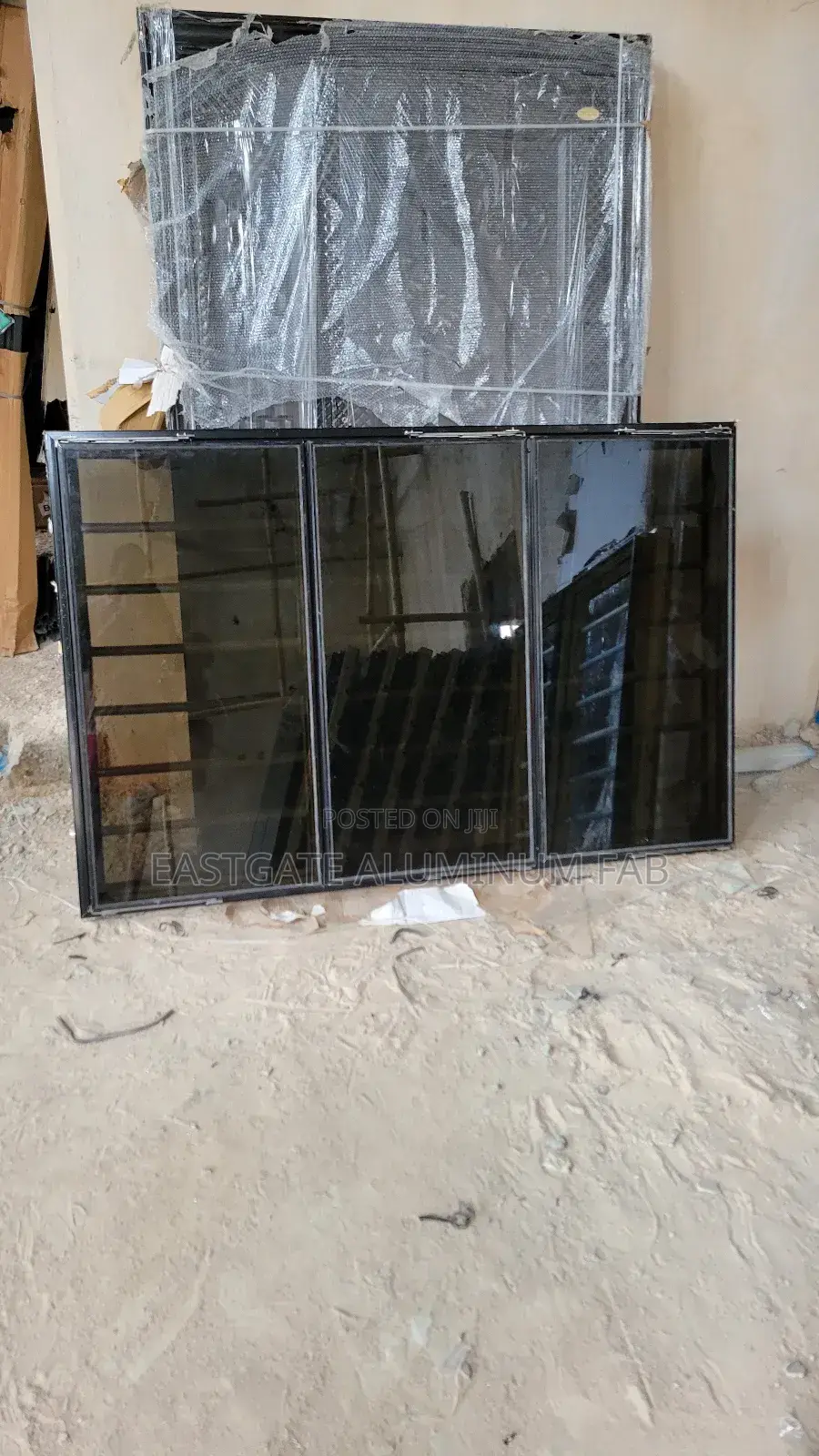 Three Panel Franeless Windows